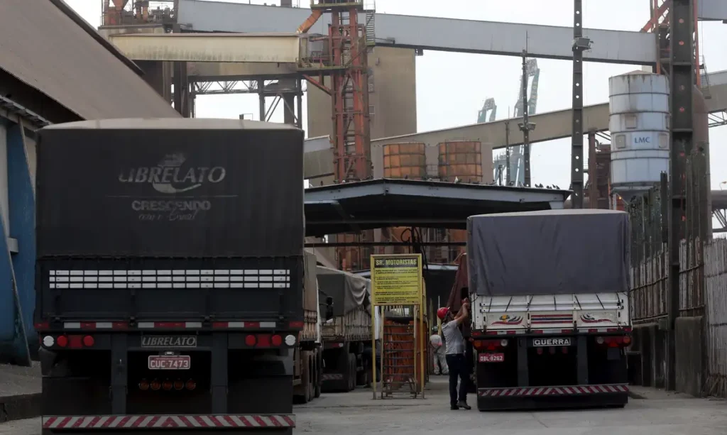 Combustíveis: Governo Federal propõe zerar ICMS sobre diesel importado para frear alta no Triângulo